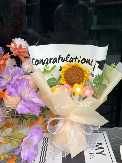 Woolly Congrats Bouquet 毛线祝贺花束