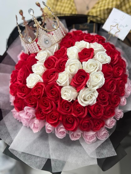 Love, Crowned 爱意加冕